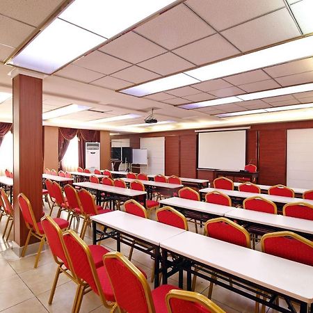 Qingdao Fu Yong Hotel Экстерьер фото