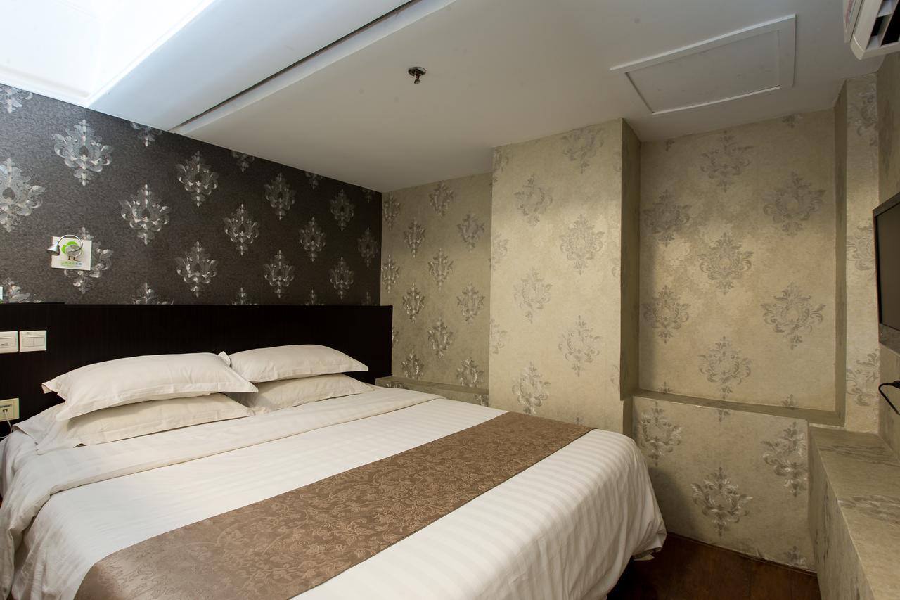 Qingdao Fu Yong Hotel Экстерьер фото